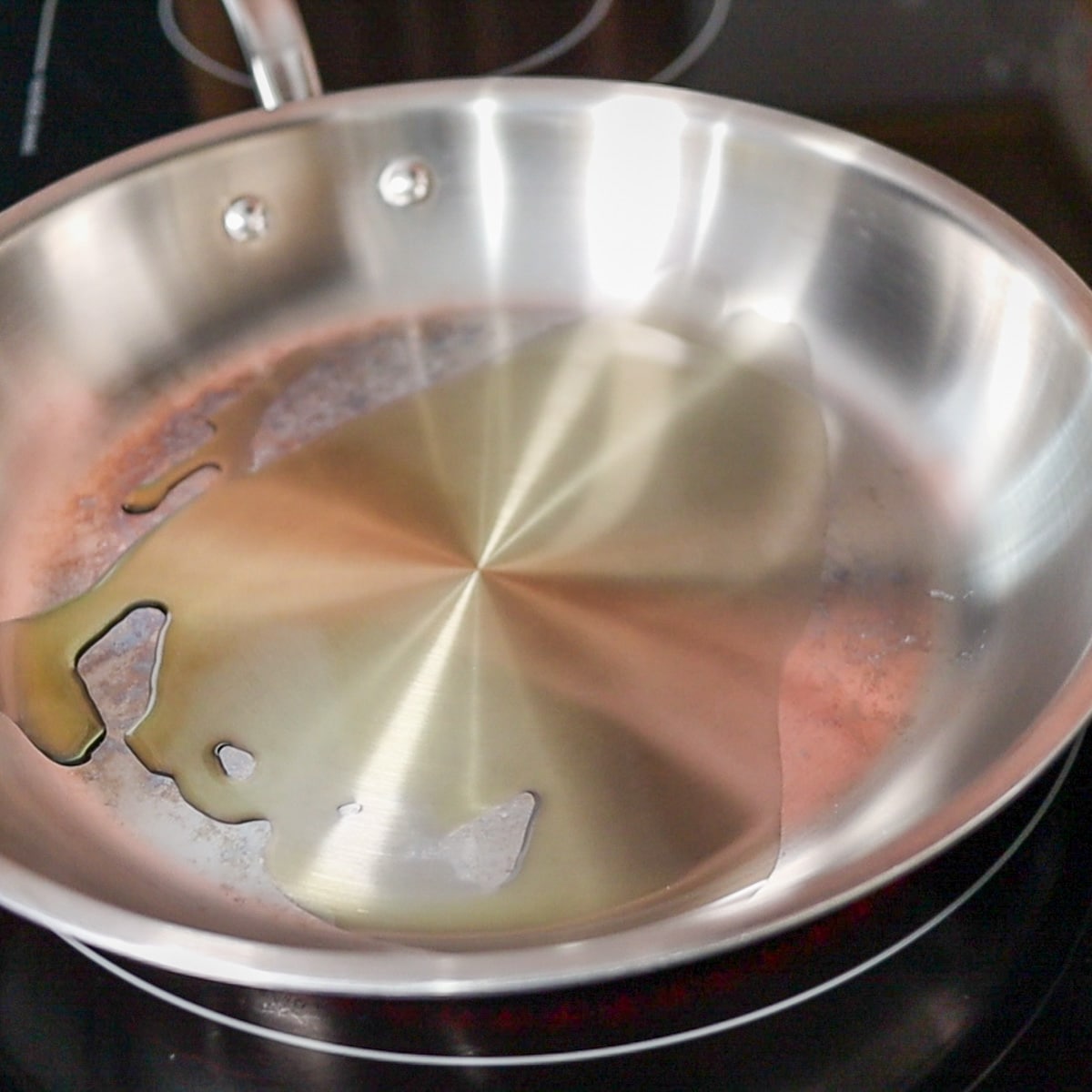 heating avocado oil in pan